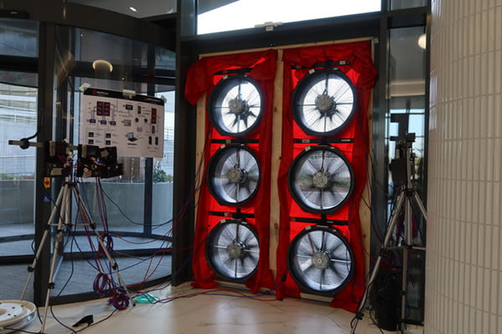 40 μετρήσεις αυτοτελούς ελέγχου αεροστεγανότητας σε εγκατεστημένα κουφώματα. Αποτέλεσμα: 100% αποτυχία!