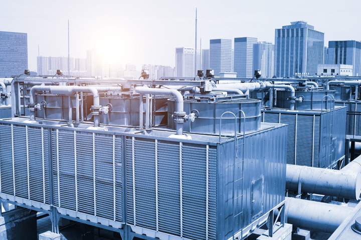 Defrost Methods in Onshore and Marine Refrigeration Systems